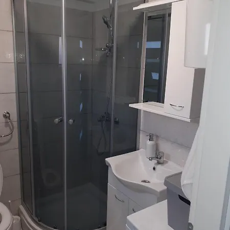 Apartman Lorena *