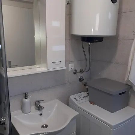 Lorena Apartman
